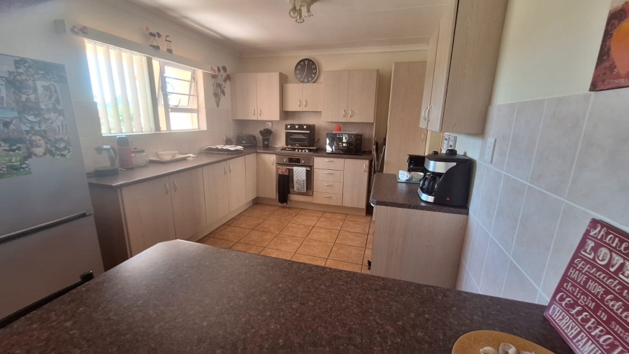 3 Bedroom Property for Sale in Stilbaai Wes Western Cape